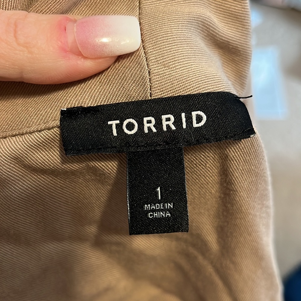 Torrid size one wrinkled anorak cardigan tan